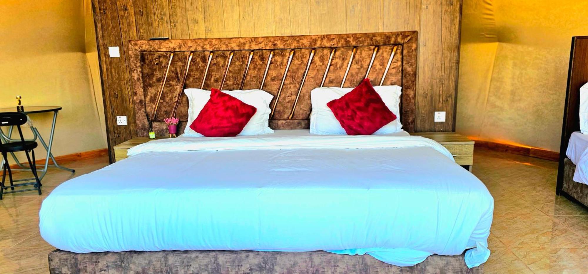 Titanic Camp Bed & Breakfast Ram Vadisi Dış mekan fotoğraf